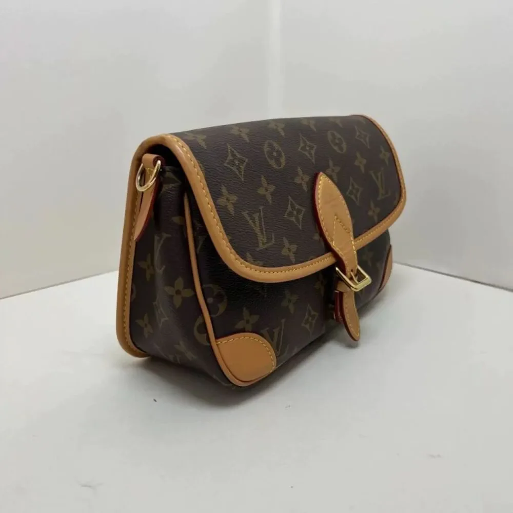 Louis Vuitton Women Pre-Loved Bag Very Good Condition